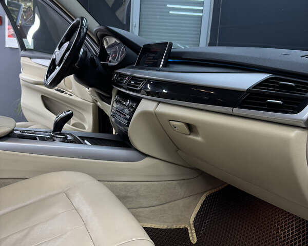 Серый БМВ Х5, объемом двигателя 2 л и пробегом 260 тыс. км за 23999 $, фото 37 на Automoto.ua