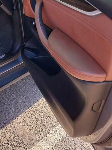 Серый БМВ Х5, объемом двигателя 2 л и пробегом 170 тыс. км за 23999 $, фото 20 на Automoto.ua