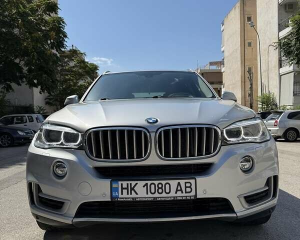 Серый БМВ Х5, объемом двигателя 2.99 л и пробегом 225 тыс. км за 25100 $, фото 2 на Automoto.ua