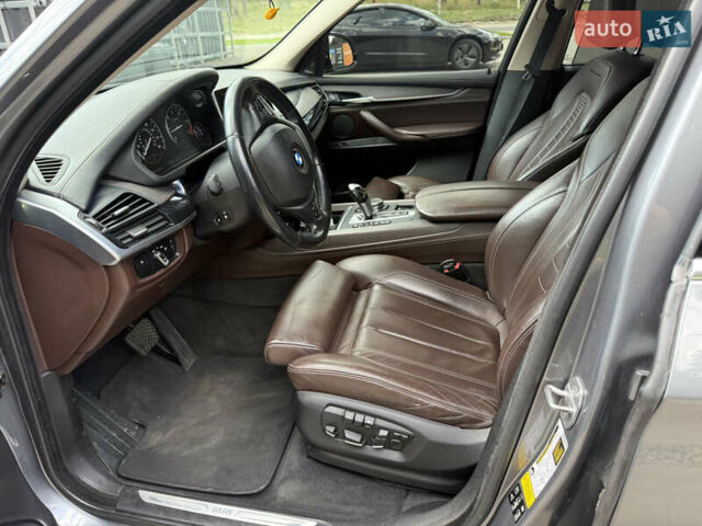 Сірий БМВ Х5, об'ємом двигуна 2.99 л та пробігом 145 тис. км за 32500 $, фото 5 на Automoto.ua
