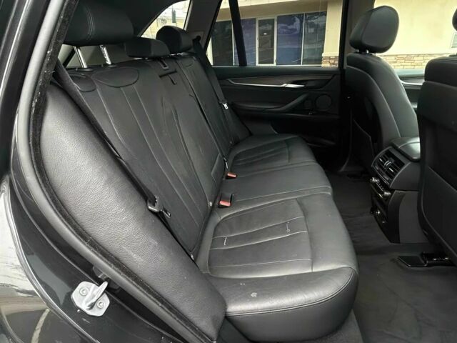 Сірий БМВ Х5, об'ємом двигуна 3 л та пробігом 82 тис. км за 19200 $, фото 11 на Automoto.ua