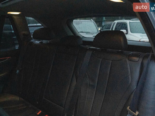 Сірий БМВ Х5, об'ємом двигуна 2.98 л та пробігом 208 тис. км за 21900 $, фото 38 на Automoto.ua