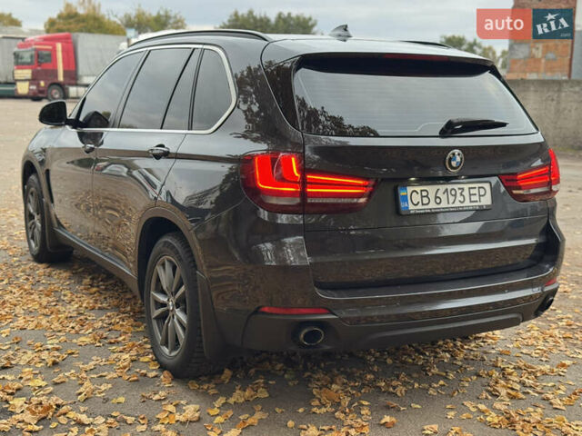 БМВ Х5 2015 в Чернигове на Automoto.ua Серый БМВ Х5, объемом двигателя 2 л и пробегом 167 тыс. км за 29500 $, фото 5 на Automoto.ua