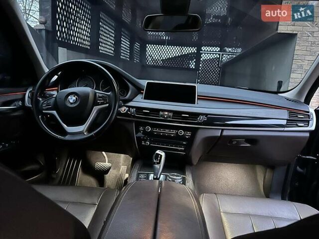 Серый БМВ Х5, объемом двигателя 2 л и пробегом 192 тыс. км за 28888 $, фото 7 на Automoto.ua