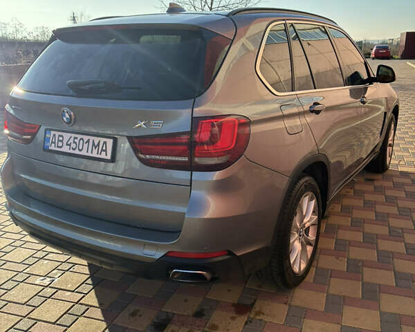 Серый БМВ Х5, объемом двигателя 2 л и пробегом 107 тыс. км за 29999 $, фото 3 на Automoto.ua
