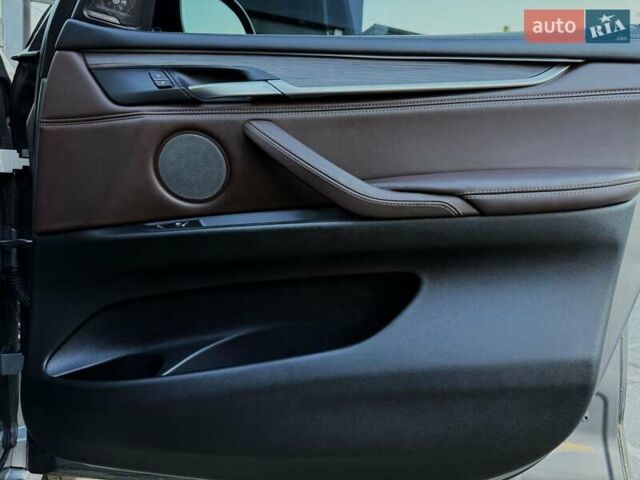 Серый БМВ Х5, объемом двигателя 3 л и пробегом 151 тыс. км за 37800 $, фото 33 на Automoto.ua