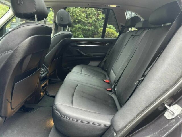 Серый БМВ Х5, объемом двигателя 3 л и пробегом 72 тыс. км за 8100 $, фото 9 на Automoto.ua