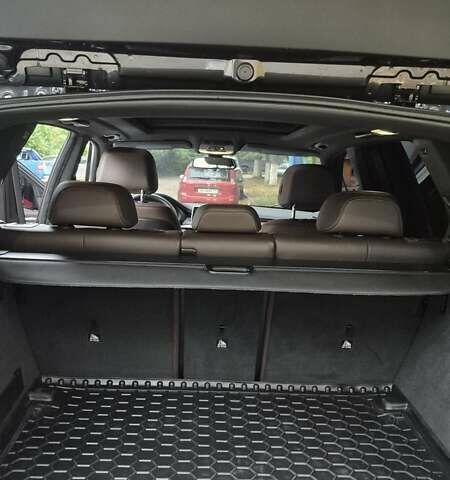 Серый БМВ Х5, объемом двигателя 3 л и пробегом 252 тыс. км за 21900 $, фото 9 на Automoto.ua