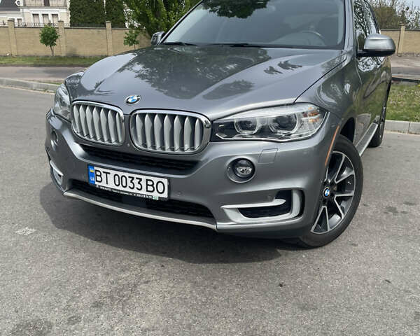 Серый БМВ Х5, объемом двигателя 3 л и пробегом 166 тыс. км за 24500 $, фото 2 на Automoto.ua