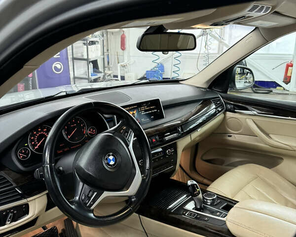 Сірий БМВ Х5, об'ємом двигуна 2.98 л та пробігом 162 тис. км за 24200 $, фото 10 на Automoto.ua