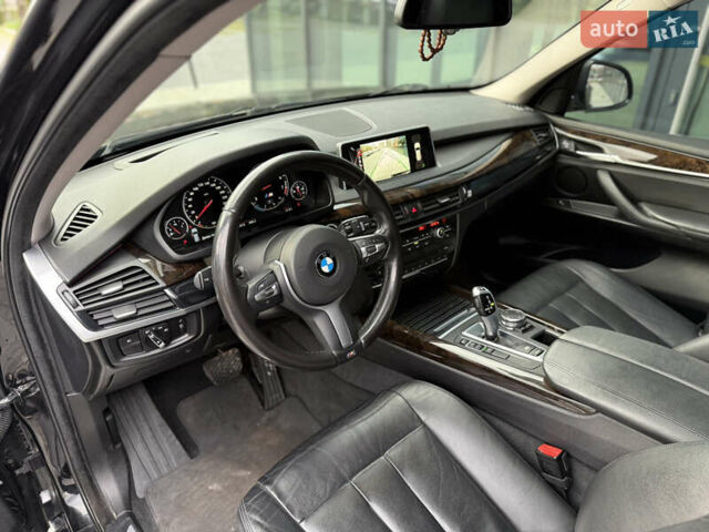 Сірий БМВ Х5, об'ємом двигуна 2.98 л та пробігом 159 тис. км за 22300 $, фото 23 на Automoto.ua