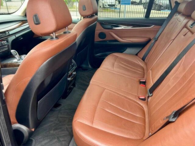 Сірий БМВ Х5, об'ємом двигуна 3 л та пробігом 118 тис. км за 8500 $, фото 16 на Automoto.ua