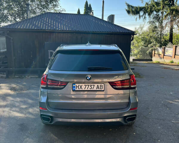 Сірий БМВ Х5, об'ємом двигуна 2.99 л та пробігом 314 тис. км за 28000 $, фото 12 на Automoto.ua