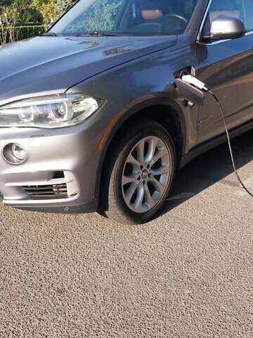 Серый БМВ Х5, объемом двигателя 2 л и пробегом 170 тыс. км за 23999 $, фото 8 на Automoto.ua