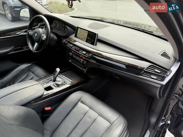 Сірий БМВ Х5, об'ємом двигуна 2.98 л та пробігом 159 тис. км за 22300 $, фото 49 на Automoto.ua
