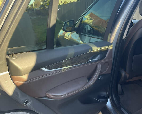 Серый БМВ Х5, объемом двигателя 2 л и пробегом 232 тыс. км за 24000 $, фото 34 на Automoto.ua