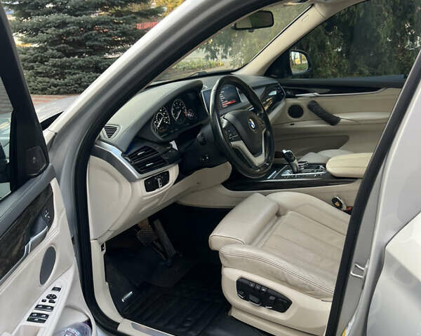 Серый БМВ Х5, объемом двигателя 2 л и пробегом 85 тыс. км за 29500 $, фото 24 на Automoto.ua