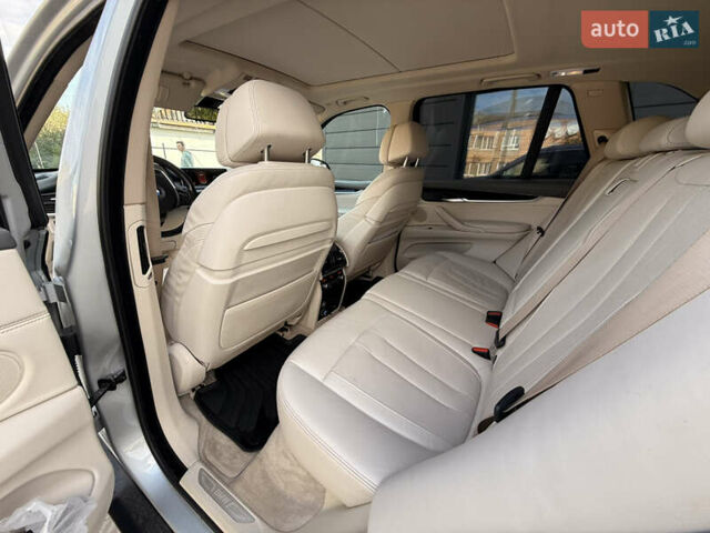 Серый БМВ Х5, объемом двигателя 2.98 л и пробегом 177 тыс. км за 25500 $, фото 11 на Automoto.ua