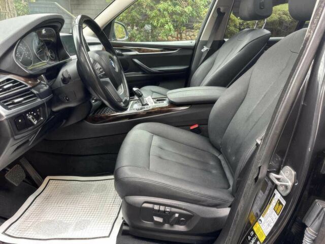 Серый БМВ Х5, объемом двигателя 3 л и пробегом 72 тыс. км за 8100 $, фото 7 на Automoto.ua