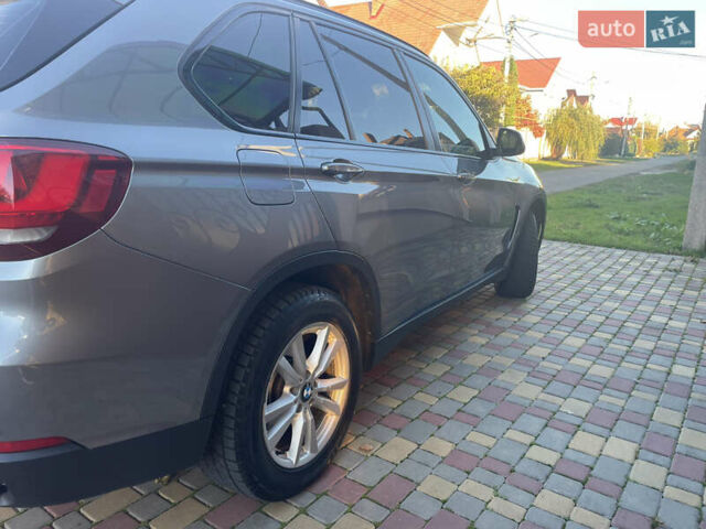 Серый БМВ Х5, объемом двигателя 2 л и пробегом 232 тыс. км за 24000 $, фото 12 на Automoto.ua