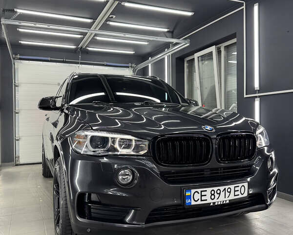 Серый БМВ Х5, объемом двигателя 2 л и пробегом 260 тыс. км за 23999 $, фото 31 на Automoto.ua