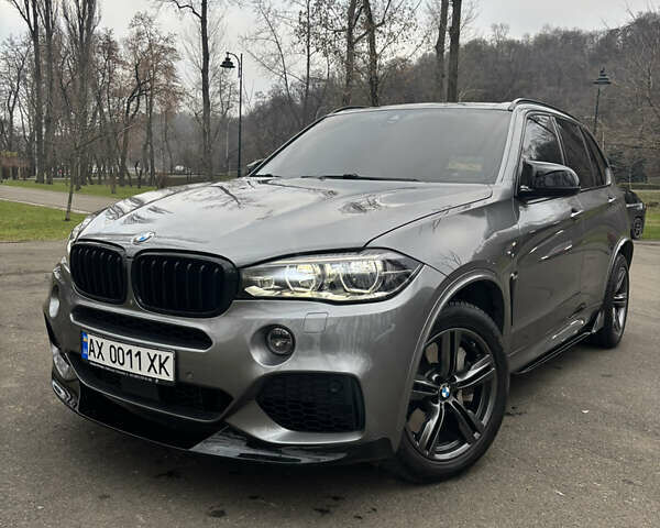 Серый БМВ Х5, объемом двигателя 2.99 л и пробегом 180 тыс. км за 37000 $, фото 1 на Automoto.ua