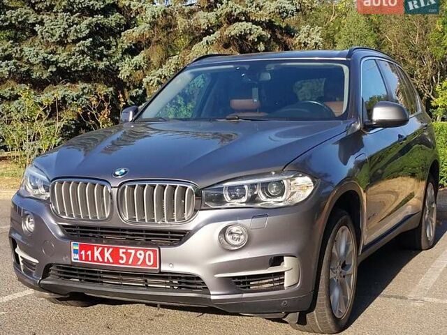 Серый БМВ Х5, объемом двигателя 2 л и пробегом 170 тыс. км за 23999 $, фото 1 на Automoto.ua