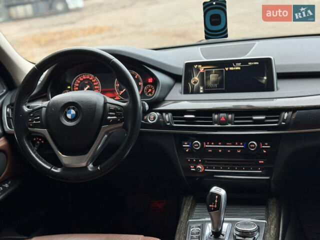 БМВ Х5 2015 в Чернигове на Automoto.ua Серый БМВ Х5, объемом двигателя 2 л и пробегом 167 тыс. км за 29500 $, фото 9 на Automoto.ua