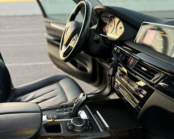 Сірий БМВ Х5, об'ємом двигуна 2.99 л та пробігом 213 тис. км за 26200 $, фото 22 на Automoto.ua