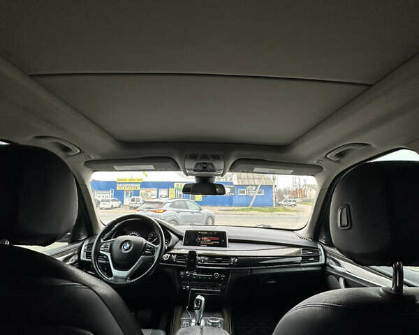 Сірий БМВ Х5, об'ємом двигуна 2.99 л та пробігом 260 тис. км за 31999 $, фото 9 на Automoto.ua