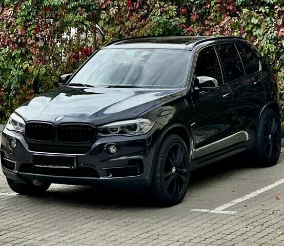 Серый БМВ Х5, объемом двигателя 2 л и пробегом 179 тыс. км за 25000 $, фото 2 на Automoto.ua