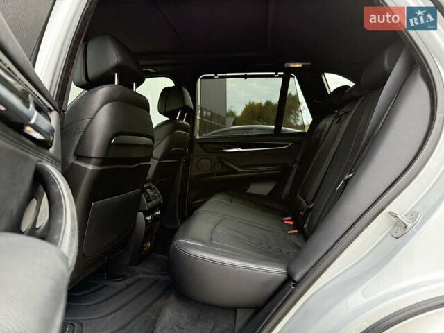Сірий БМВ Х5, об'ємом двигуна 2 л та пробігом 218 тис. км за 25000 $, фото 7 на Automoto.ua