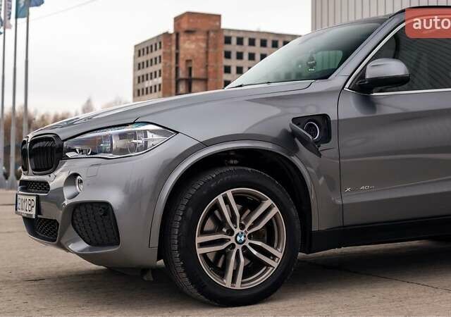 Сірий БМВ Х5, об'ємом двигуна 2 л та пробігом 66 тис. км за 34500 $, фото 1 на Automoto.ua