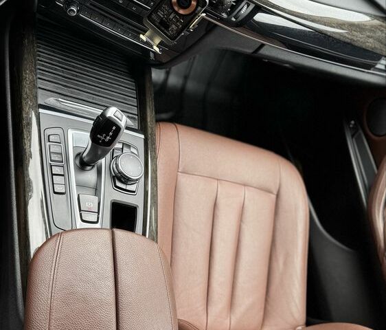 Серый БМВ Х5, объемом двигателя 3 л и пробегом 102 тыс. км за 25500 $, фото 9 на Automoto.ua