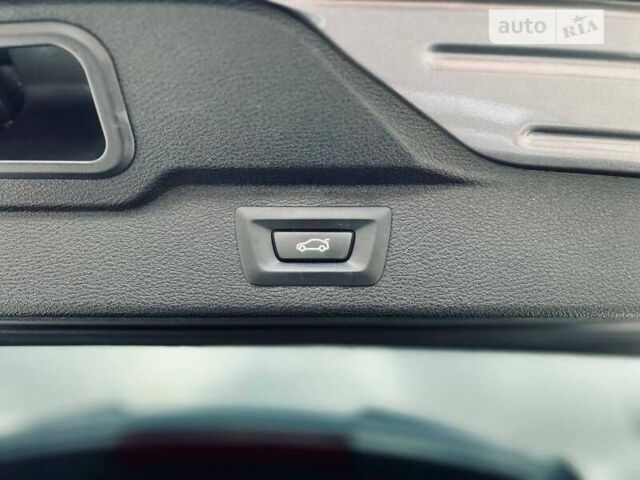 Сірий БМВ Х5, об'ємом двигуна 2 л та пробігом 218 тис. км за 20999 $, фото 19 на Automoto.ua