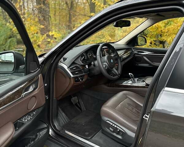 Серый БМВ Х5, объемом двигателя 2.98 л и пробегом 197 тыс. км за 24500 $, фото 5 на Automoto.ua