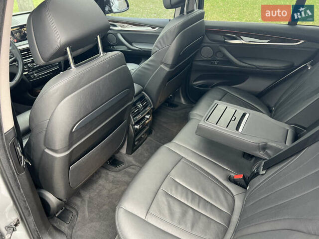Серый БМВ Х5, объемом двигателя 2.98 л и пробегом 150 тыс. км за 24500 $, фото 26 на Automoto.ua