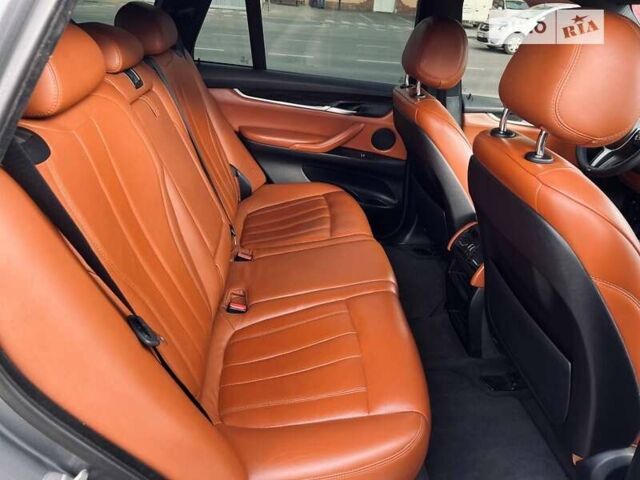 Сірий БМВ Х5, об'ємом двигуна 2 л та пробігом 218 тис. км за 20999 $, фото 13 на Automoto.ua