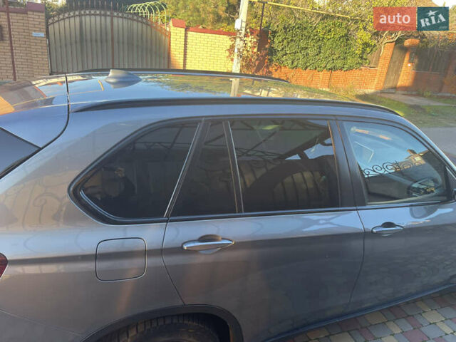 Серый БМВ Х5, объемом двигателя 2 л и пробегом 232 тыс. км за 24000 $, фото 13 на Automoto.ua