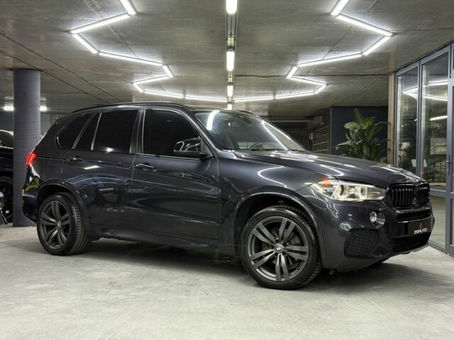 Сірий БМВ Х5, об'ємом двигуна 3 л та пробігом 212 тис. км за 21000 $, фото 2 на Automoto.ua