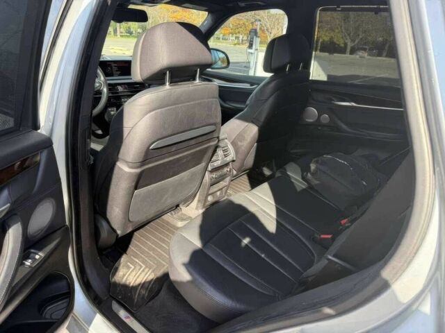 Серый БМВ Х5, объемом двигателя 3 л и пробегом 80 тыс. км за 13000 $, фото 10 на Automoto.ua