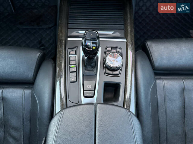 Серый БМВ Х5, объемом двигателя 3 л и пробегом 180 тыс. км за 31500 $, фото 33 на Automoto.ua