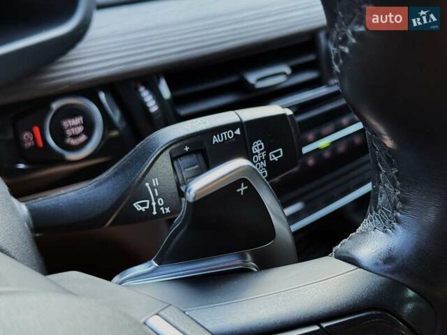Серый БМВ Х5, объемом двигателя 3 л и пробегом 151 тыс. км за 37800 $, фото 47 на Automoto.ua