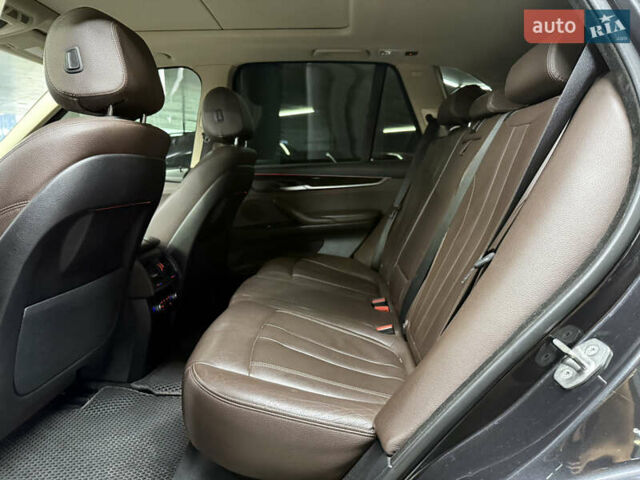 Серый БМВ Х5, объемом двигателя 2.98 л и пробегом 212 тыс. км за 22900 $, фото 23 на Automoto.ua