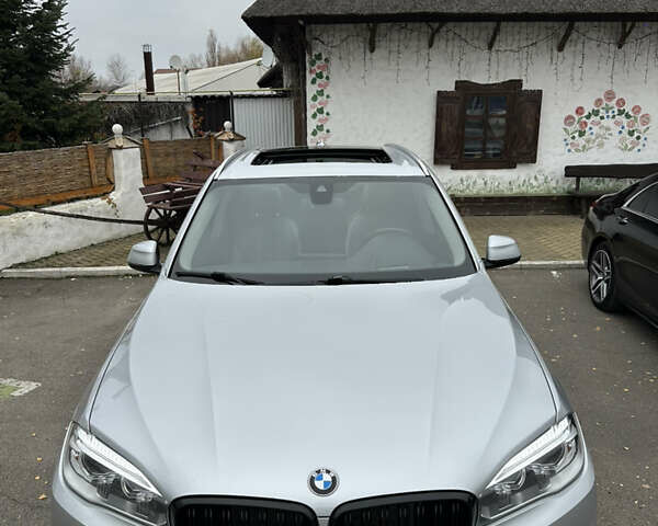 Сірий БМВ Х5, об'ємом двигуна 2.99 л та пробігом 260 тис. км за 31999 $, фото 19 на Automoto.ua
