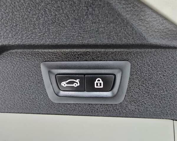 Сірий БМВ Х5, об'ємом двигуна 2.99 л та пробігом 214 тис. км за 25750 $, фото 30 на Automoto.ua