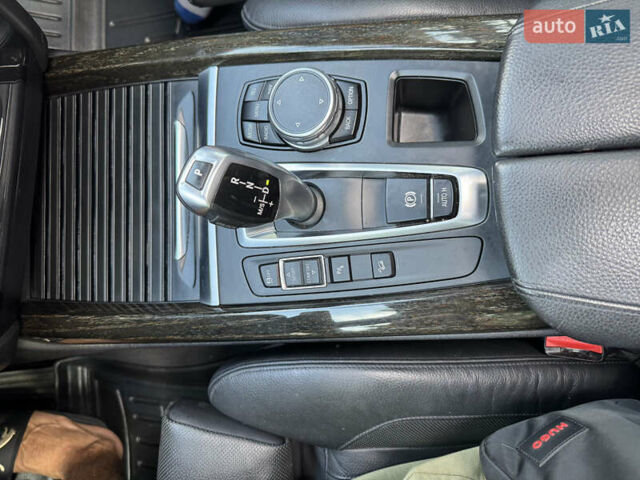 Сірий БМВ Х5, об'ємом двигуна 2.98 л та пробігом 160 тис. км за 25000 $, фото 18 на Automoto.ua