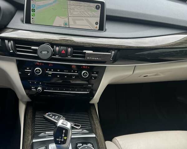 Серый БМВ Х5, объемом двигателя 2.99 л и пробегом 199 тыс. км за 33000 $, фото 12 на Automoto.ua