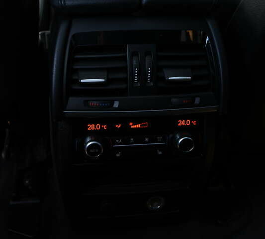 Серый БМВ Х5, объемом двигателя 2.99 л и пробегом 247 тыс. км за 23500 $, фото 19 на Automoto.ua