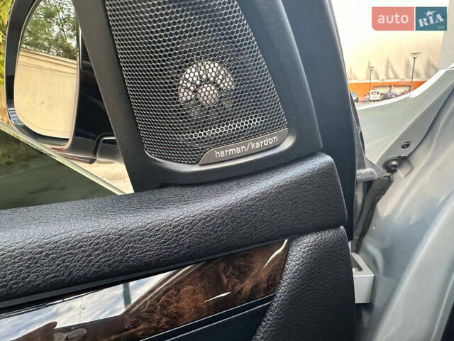 Серый БМВ Х5, объемом двигателя 3 л и пробегом 111 тыс. км за 27999 $, фото 7 на Automoto.ua